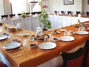 Reiso�lu Restoran / Toplant� Merkezi